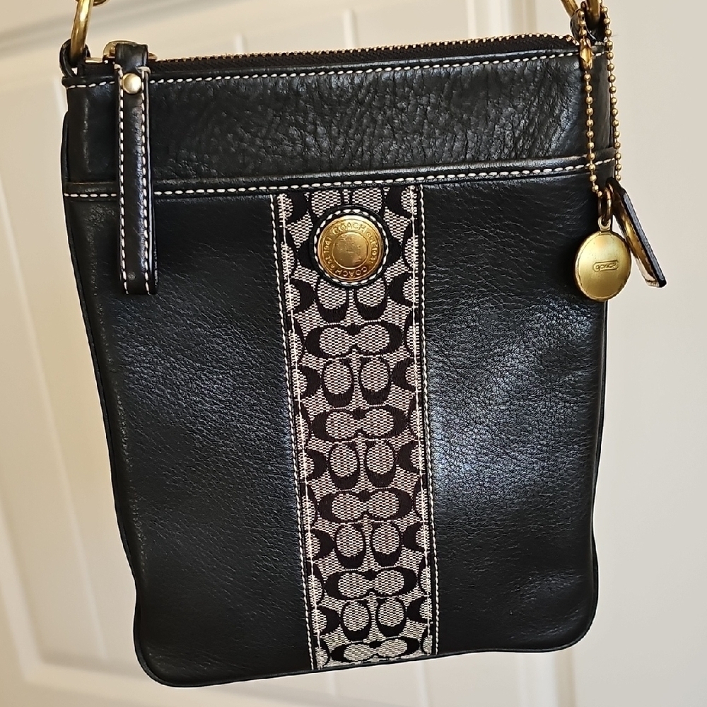 Coach Vintage 2006 Black Pebble Leather + Monogram Crossbody EUC - Picture 10 of 17